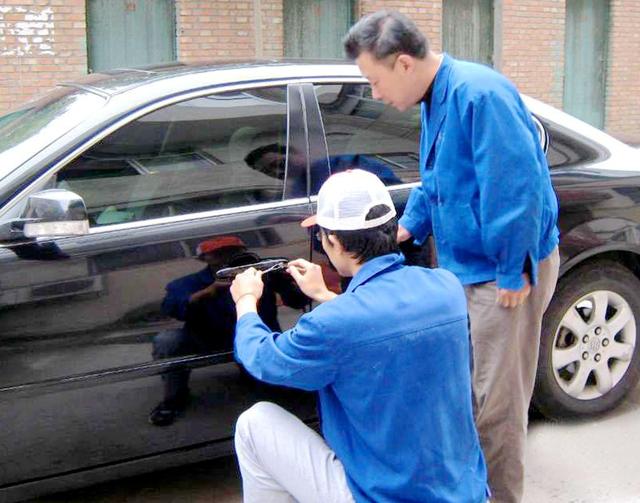 东平镇开锁公司：车钥匙坏了怎么办